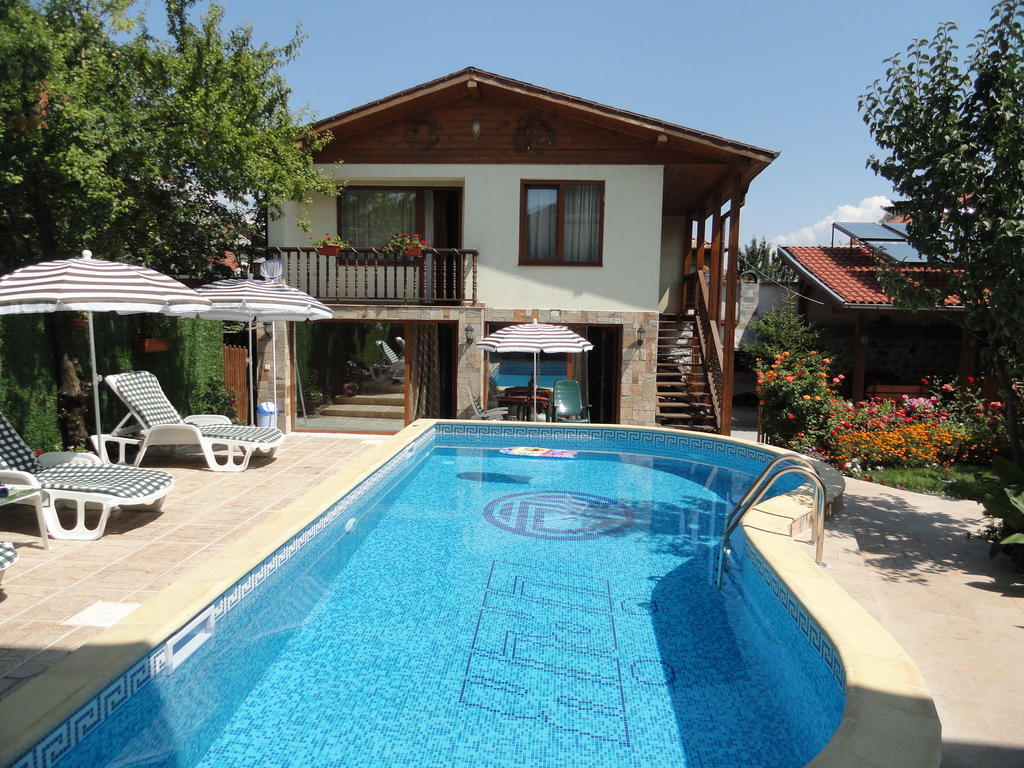 Villa Lirik Bansko Buitenkant foto