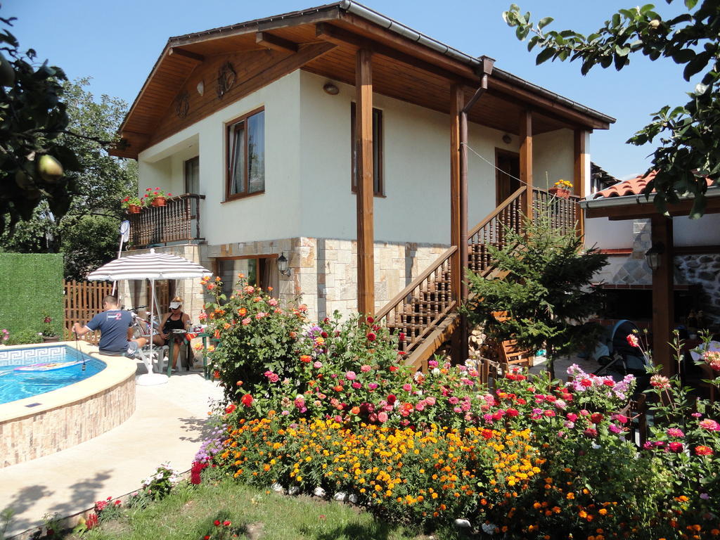 Villa Lirik Bansko Buitenkant foto